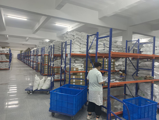 周口某大型中药企业药材库次重型层板货架案例